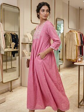 Avaasa Women's Pink Kurti Dress Size M - Never Worn - Embroidered Mirror Work wi